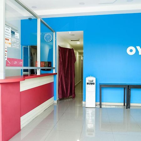 Oyo 90282 Hotel Taj Inn, Seksyen 7 Shah Alam Exterior photo